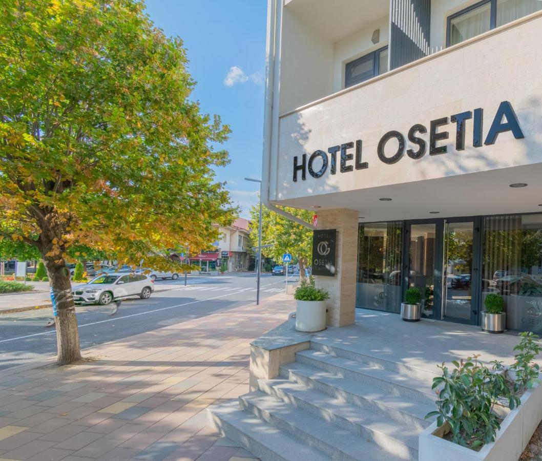Hotel Osetia Garden Momchilgrad Exterior foto